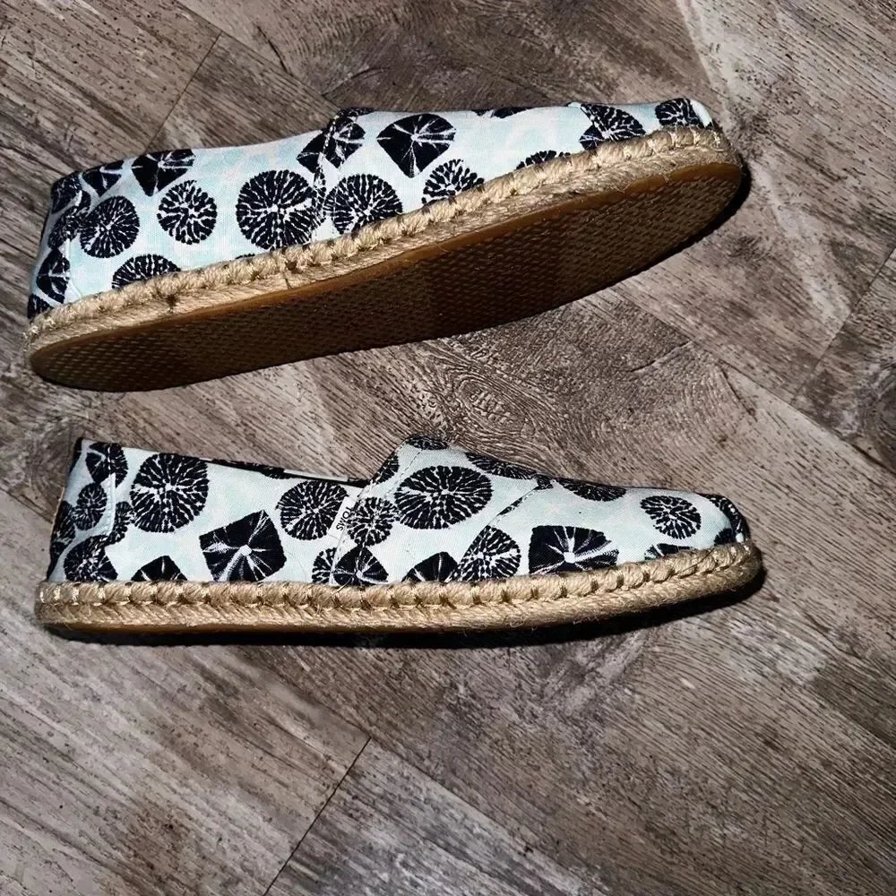 TOMS Alpargata Rope Slip-On sz 9 EUC no wear